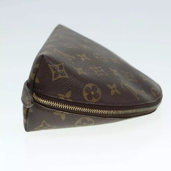 LOUIS VUITTON Monogram Trousse Demi Ronde Cosmetic Pouch M47520 LV Auth 89924 - Picture 6 of 16